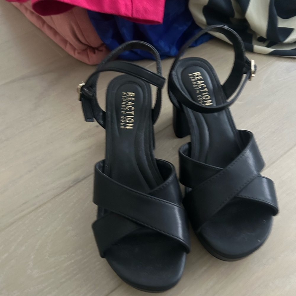 Kenneth Cole Reaction Black Strappy Heels